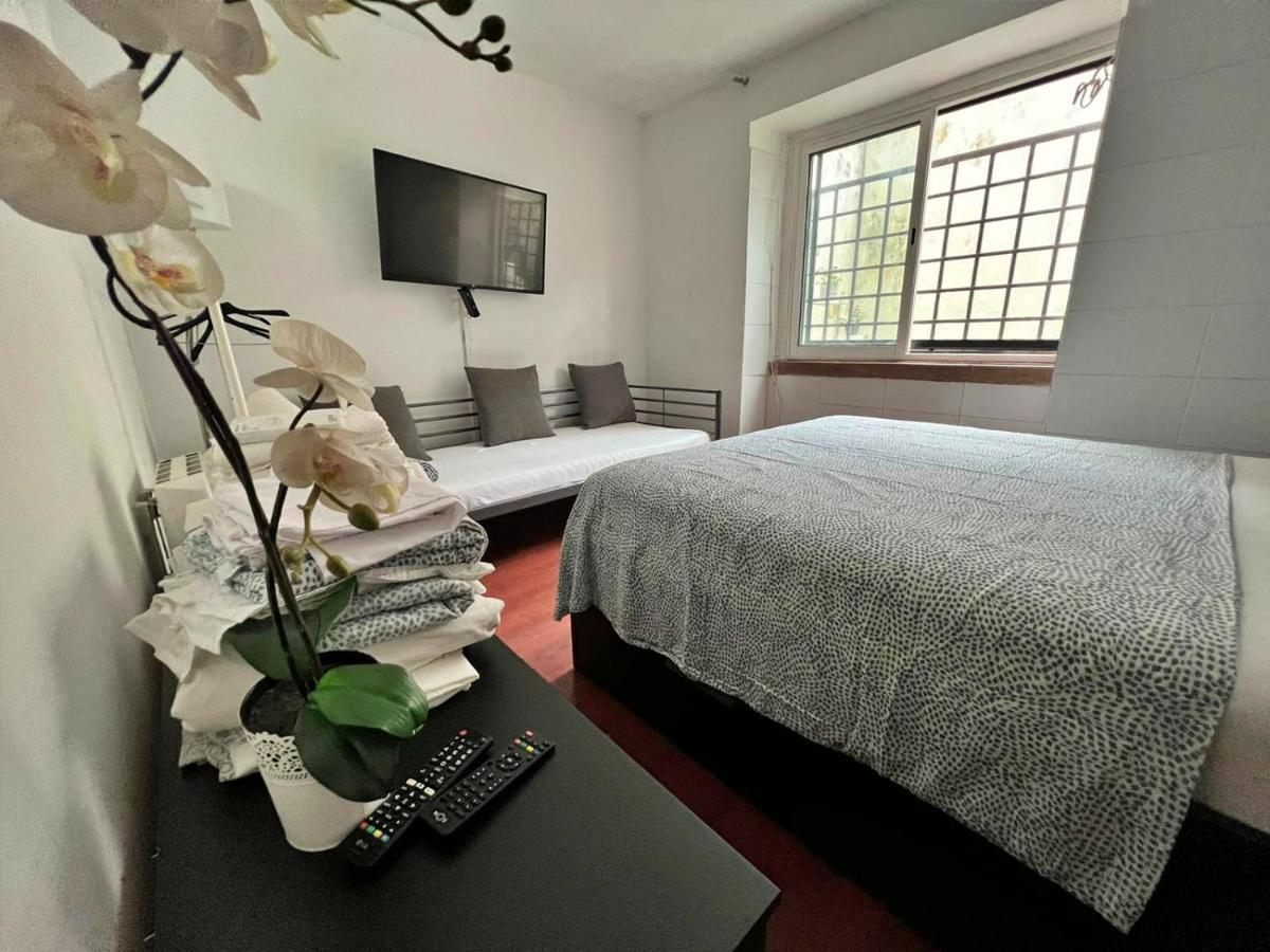 Room In Queluz 11 Minutes From Lisbon Exteriér fotografie
